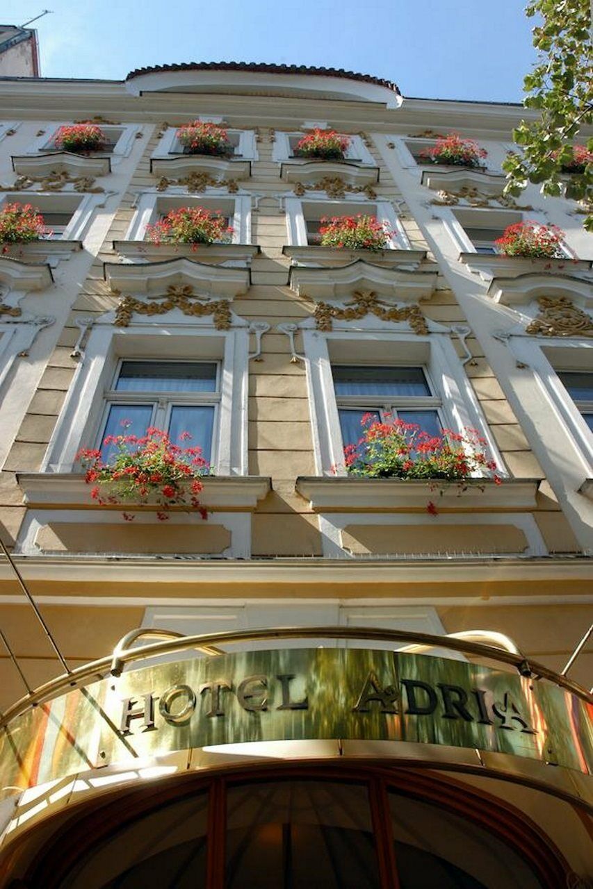 Adria Hotel Praha Bagian luar foto